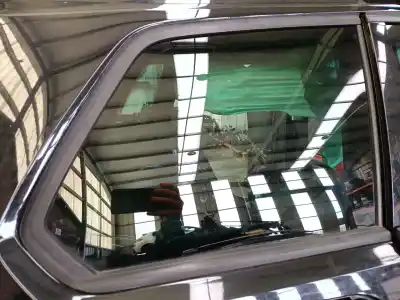 Автозапчасти б/у луна защита задняя справа за volkswagen golf vii variant (ba5, bv5) 1.6 tdi ссылки oem iam 5g9845298fnvb