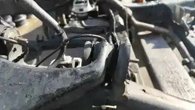 Pezzo di ricambio per auto di seconda mano braccio sospensione superiore anteriore sinistro per land rover discovery iv (l319) 3.0 td 4x4 riferimenti oem iam lr051615  