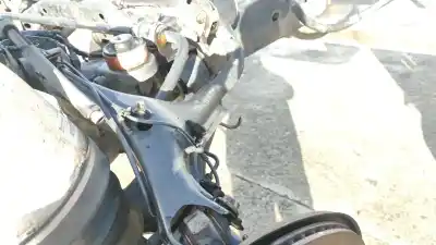 Pezzo di ricambio per auto di seconda mano braccio sospensione superiore posteriore destro per land rover discovery iv (l319) 3.0 td 4x4 riferimenti oem iam lr051622  