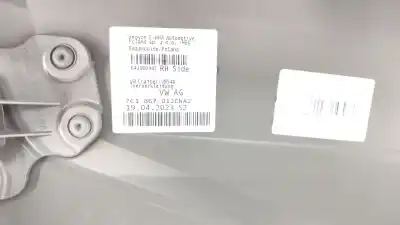 Автозапчасти б/у обивка передней правой двери за volkswagen crafter furgón (sy_, sx_) 2.0 tdi rwd ссылки oem iam 7c1867012c  