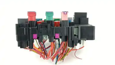 Автозапчасти б/у блок реле/предохранителей за volkswagen crafter furgón (sy_, sx_) 2.0 tdi rwd ссылки oem iam 5q0937615c  
