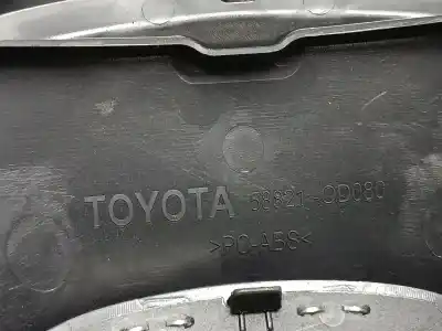 Автозапчасти б/у центральная консоль за toyota yaris (_p13_) 1.0 (ksp130_) ссылки oem iam 589100d290c1  