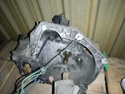 Peça sobressalente para automóvel em segunda mão CAIXA DE VELOCIDADES por FIAT BRAVO II (198_) 1.9 D MULTIJET (198AXB1A) Referências OEM IAM 55213444  