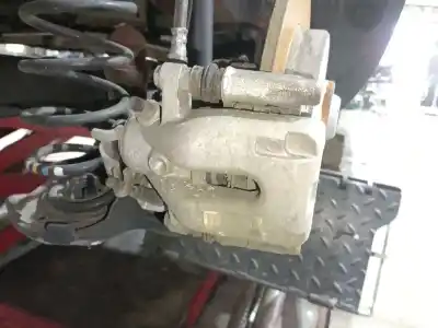 Автозапчастина б/у ЗАДНІЙ правий гальмівний супорт для OPEL CROSSLAND X / CROSSLAND (P17, P2QO) 1.2 (75) Посилання на OEM IAM 1631731880  