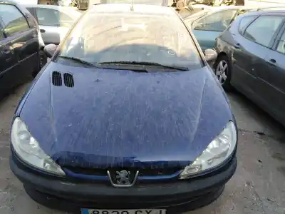 Second-hand car spare part bonnet for peugeot 206 berlina 1.4 hdi oem iam references   