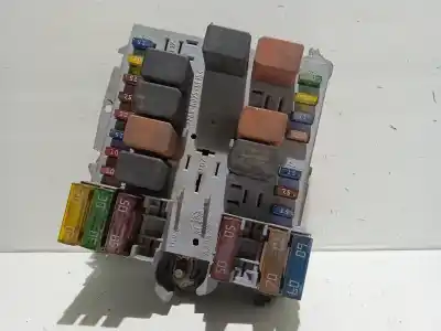 Pezzo di ricambio per auto di seconda mano scatola relè/fusibili per fiat stilo (192) 1.9 jtd cat riferimenti oem iam 46796538