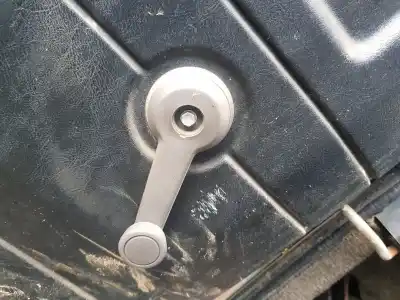 Recambio de automóvil de segunda mano de maneta elevalunas delantera izquierda para land rover santana 2.5d e-74 santana 2.5d e-74 referencias oem iam 