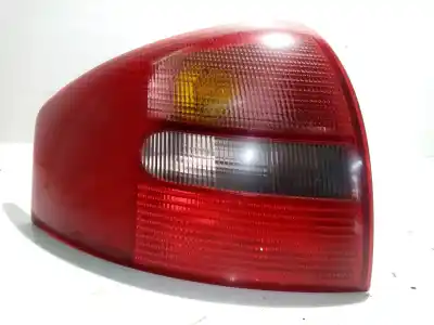 Peça sobressalente para automóvel em segunda mão farolim traseiro direito por audi a6 berlina (4b2) 2.5 v6 24v tdi referências oem iam 4b5945095