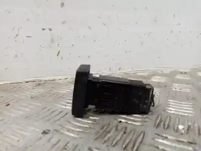 Second-hand car spare part hazard warning lights for dacia logan * oem iam references   