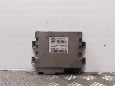 Peça sobressalente para automóvel em segunda mão centralina de motor uce por renault twingo (co6) 1.2 referências oem iam 7700860324