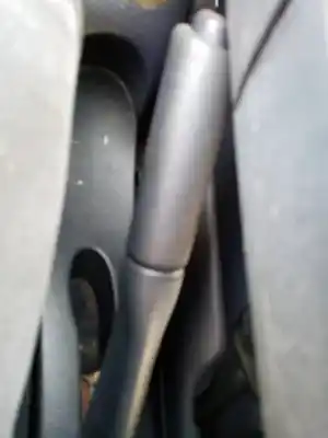 Peça sobressalente para automóvel em segunda mão ALAVANCA DE TRAVÃO DE MÃO por RENAULT MEGANE I FASE 2 BERLINA (BA0)  Referências OEM IAM   