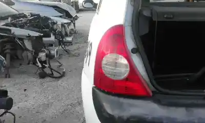 Автозапчасти б/у левый задний фонарь за RENAULT CLIO II FASE II (B/CB0) Community ссылки OEM IAM 8200917488  