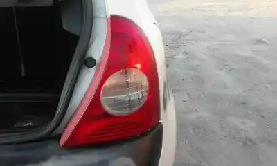 Автозапчасти б/у правый задний фонарь за RENAULT CLIO II FASE II (B/CB0) Community ссылки OEM IAM 8200917487  