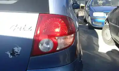 Автозапчасти б/у правый задний фонарь за HYUNDAI GETZ (TB) 1.1 Básico ссылки OEM IAM 924021C010  