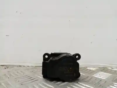 Pièce détachée automobile d'occasion Moteur / Actionneur De Volet De Climatisation pour PEUGEOT 807 (EB_) 2.2 HDi Références OEM IAM A21200100 410473240 EAM590