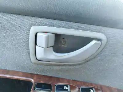 Recambio de automóvil de segunda mano de maneta interior delantera izquierda para kia sorento (bl) 2.5 crdi referencias oem iam   