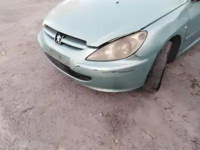 Pezzo di ricambio per auto di seconda mano paraurti anteriore per peugeot 307 break / sw (s1) 2.0 hdi cat riferimenti oem iam 7401s6  