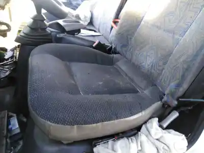 Recambio de automóvil de segunda mano de asiento delantero izquierdo para nissan cabstar e 110.35 referencias oem iam   