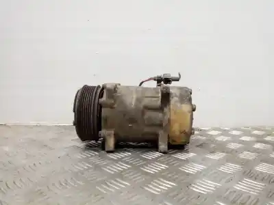 Second-hand car spare part AIR CONDITIONING COMPRESSOR for VOLKSWAGEN CARAVELLE  OEM IAM references 701820805 7D0820805H 20A1246A