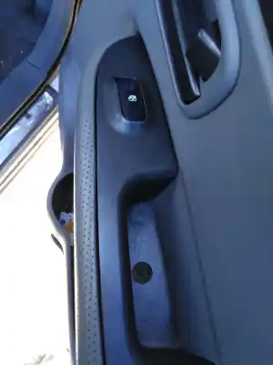 Автозапчасти б/у управление задними правыми стеклами за KIA CARENS (UN) * ссылки OEM IAM   