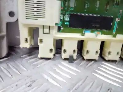 Pezzo di ricambio per auto di seconda mano kit distribuzione per ford focus i sedán (dfw) 1.8 turbo di / tddi riferimenti oem iam 7700115161 216548214 7700113511