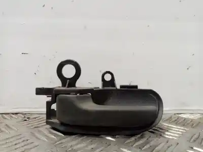 Tweedehands auto-onderdeel binnenhandgreep links voor voor toyota yaris (ncp1/nlp1/scp1) 1.0 cat oem iam-referenties 6920652010b0