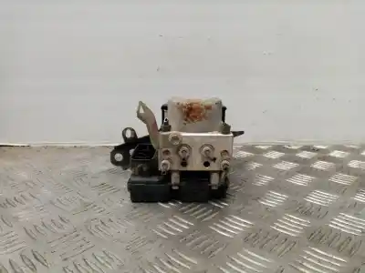 Tweedehands auto-onderdeel abs voor toyota yaris (ncp1/nlp1/scp1) 1.0 cat oem iam-referenties 4451052190