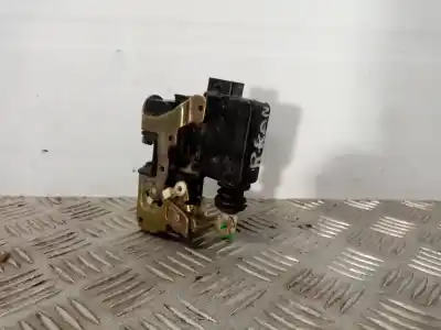 Автозапчасти б/у замок передней правой двери за renault kangoo (f/kc0) alize 75 cv / 55 kw ссылки oem iam    Автозапчасти б/у замок передней правой двери за renault kangoo (f/kc0) alize 75 cv / 55 kw ссылки oem iam