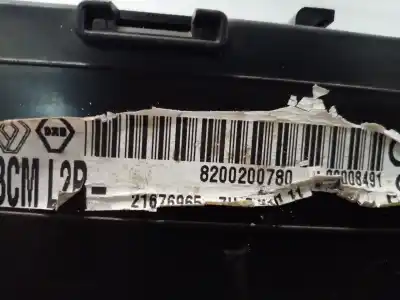 Second-hand car spare part fuse box unit for renault modus confort dynamique oem iam references 8200200780  
