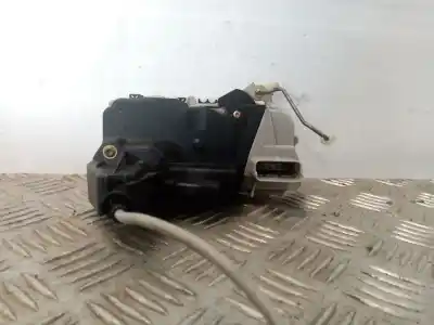 Second-hand car spare part front right door lock for peugeot 307 (s1) xt oem iam references   