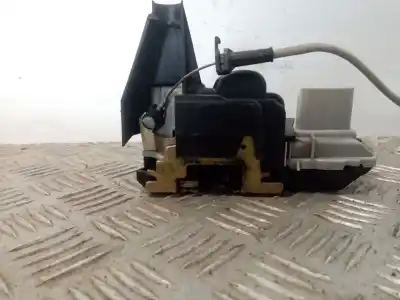 Recambio de automóvil de segunda mano de CERRADURA PUERTA DELANTERA DERECHA para PEUGEOT 307 (S1)  referencias OEM IAM   