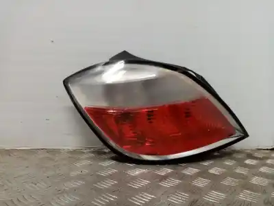 Peça sobressalente para automóvel em segunda mão farolim traseiro esquerdo por opel astra h berlina enjoy referências oem iam 159731