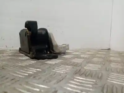 Pezzo di ricambio per auto di seconda mano supporto motore destro per opel corsa d (s07) 1.3 cdti (l08 l68) riferimenti oem iam 468646740  
