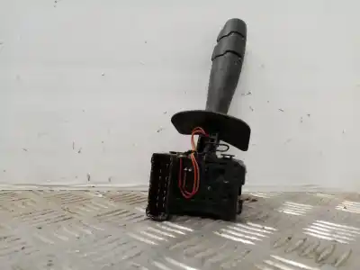 Pezzo di ricambio per auto di seconda mano controllo della luce per dacia logan mcv (ks_) 1.5 dci (ks0w) riferimenti oem iam 8200399390  