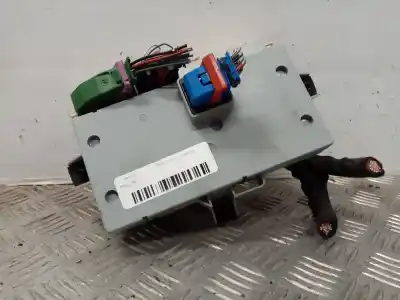 Pezzo di ricambio per auto di seconda mano scatola relè/fusibili per fiat stilo (192) 1.9 jtd cat riferimenti oem iam 501209520040  