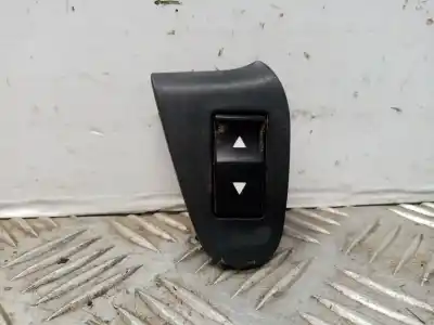 Pezzo di ricambio per auto di seconda mano interruttore alzacristalli anteriore destro per fiat stilo (192) 1.9 jtd cat riferimenti oem iam 