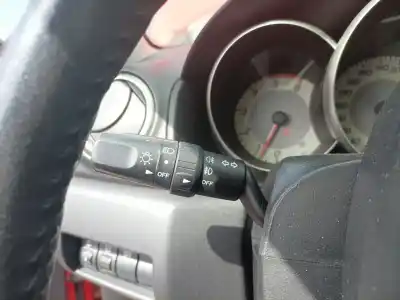 Автозапчастина б/у управління світлом для mazda 3 (bk) 1.6 di turbo посилання на oem iam 17d682  
