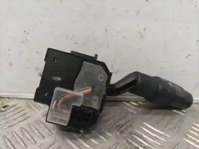 Автозапчастина б/у управління світлом для mazda 3 (bk) 1.6 di turbo посилання на oem iam 17d682  