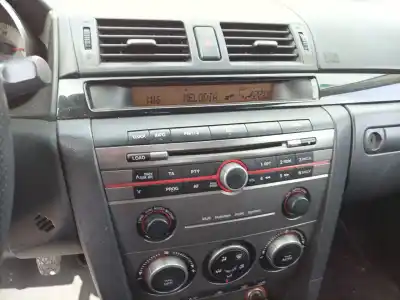 Автозапчастина б/у аудіо система / радіо cd для mazda 3 (bk) 1.6 di turbo посилання на oem iam 14794008 06h1b1020881 br2b66ar0