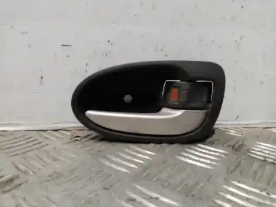 Автозапчастина б/у усередині передня права ручка для toyota yaris (ksp9/scp9/nlp9) 1.3 cat посилання на oem iam 692050d90