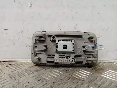Автозапчастина б/у внутрішне світло для toyota yaris (ksp9/scp9/nlp9) 1.3 cat посилання на oem iam   