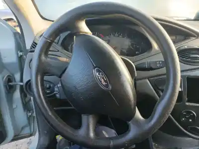 Recambio de automóvil de segunda mano de volante para ford focus i sedán (dfw) 1.8 turbo di / tddi referencias oem iam 