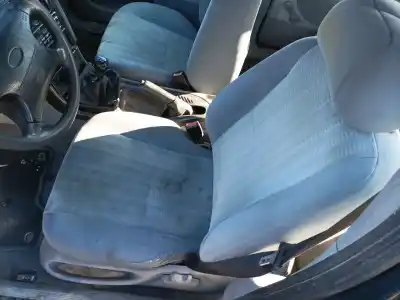 Recambio de automóvil de segunda mano de ASIENTO DELANTERO IZQUIERDO para FORD MONDEO I (GBP)  referencias OEM IAM   