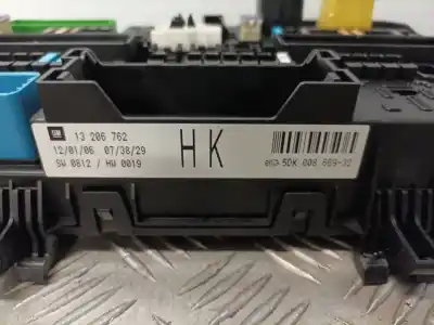 Second-hand car spare part fuse box unit for opel astra h gtc (a04) 1.9 cdti (l08) oem iam references 13206762  5dk00866932