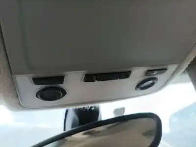 Peça sobressalente para automóvel em segunda mão luz interior por bmw 1 (e87) 118 d referências oem iam 