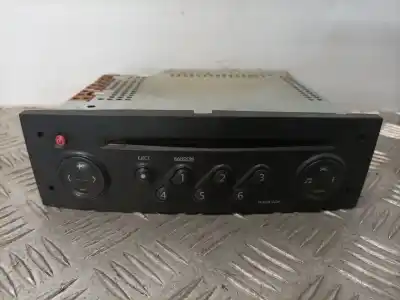 Recambio de automóvil de segunda mano de sistema audio / radio cd para renault megane ii (bm0/1_, cm0/1_) 1.5 dci (bm0f. cm0f) referencias oem iam 8200256141  