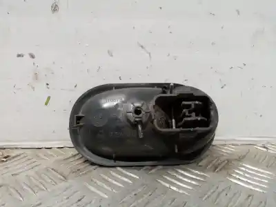 Second-hand car spare part interior left front handle for renault clio iii expression oem iam references   