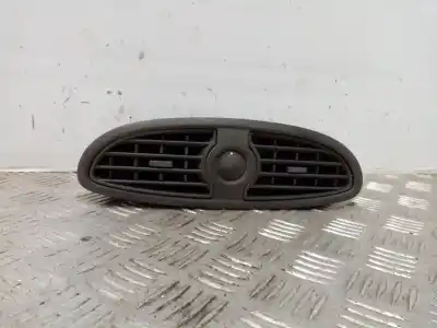 Peça sobressalente para automóvel em segunda mão grelha de ventilação tablier por renault clio iii expression referências oem iam 