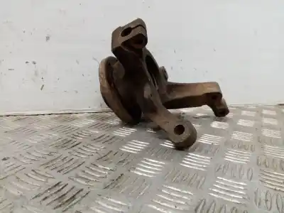 Second-hand car spare part front right knuckle for renault clio iii expression oem iam references   