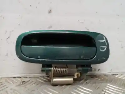 Peça sobressalente para automóvel em segunda mão puxador exterior traseiro direito por toyota picnic (m10) 2.2 td 90 cv / 66 kw referências oem iam 